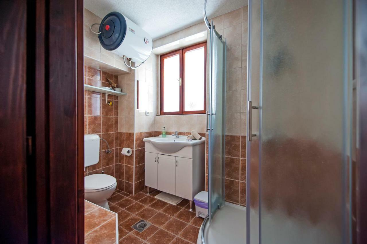 Studio Apartment Grisia 罗维尼 外观 照片