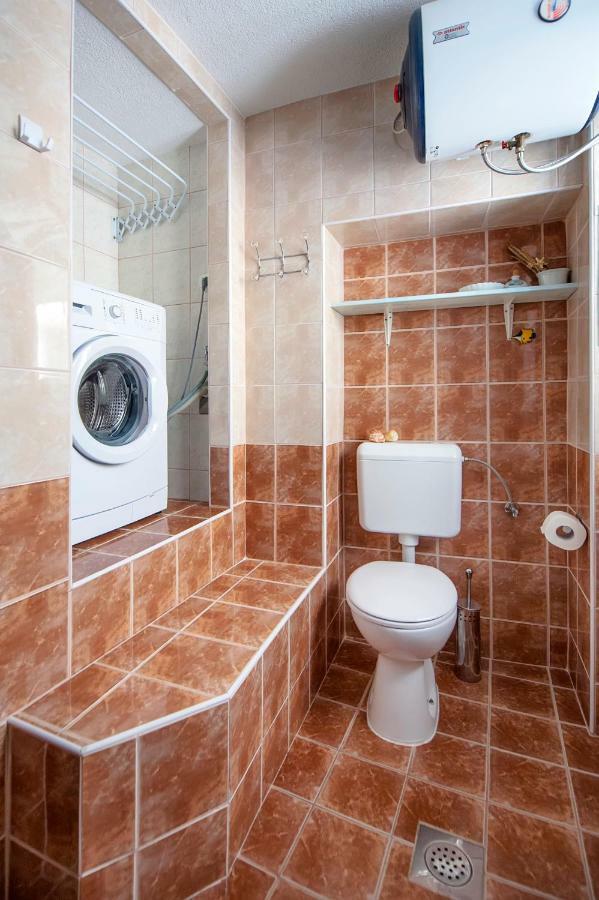 Studio Apartment Grisia 罗维尼 外观 照片